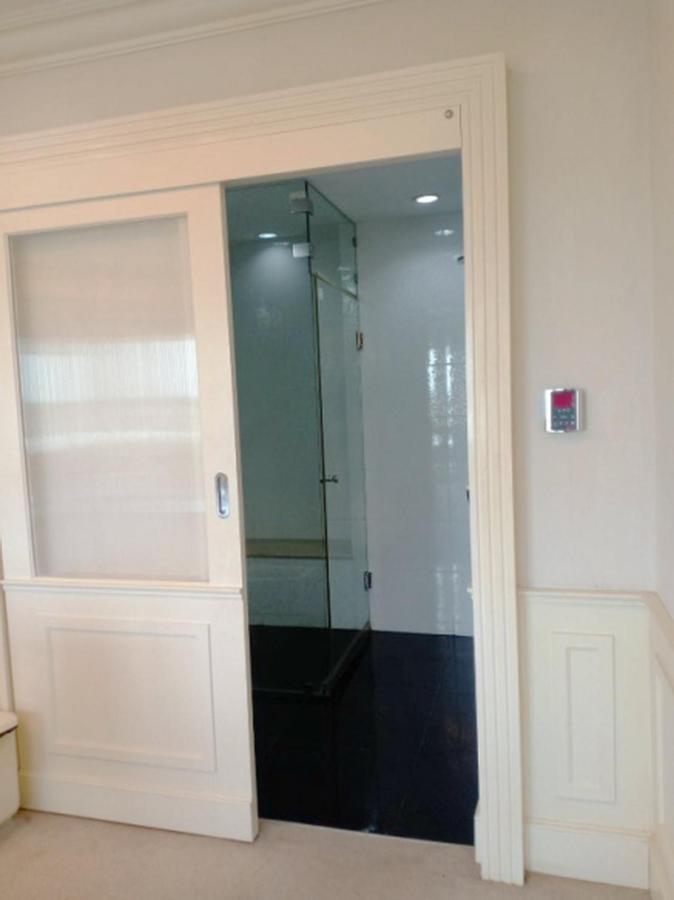 V Verve Service Apartment Hotel Чачоенгсао Екстериор снимка