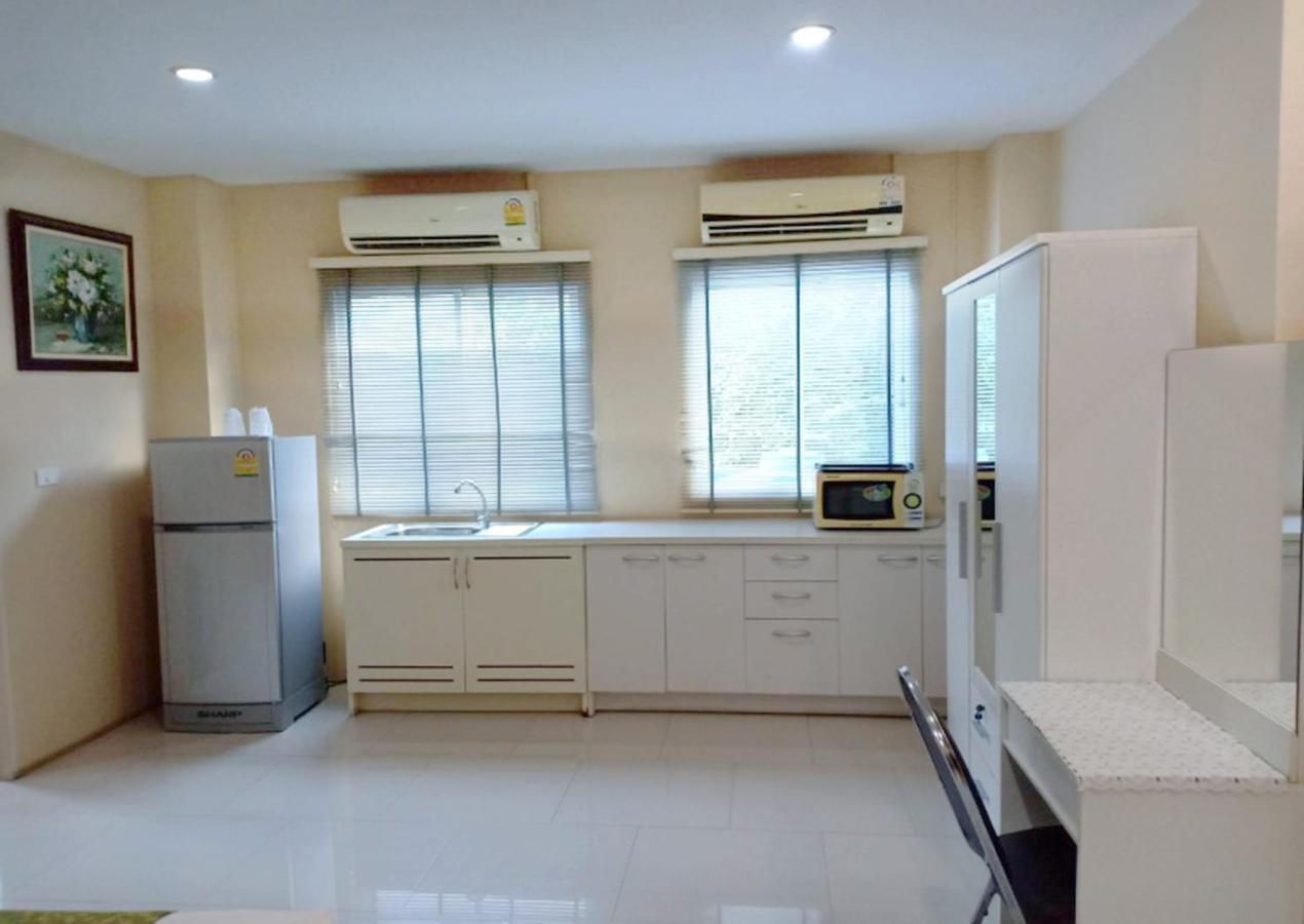 V Verve Service Apartment Hotel Чачоенгсао Екстериор снимка