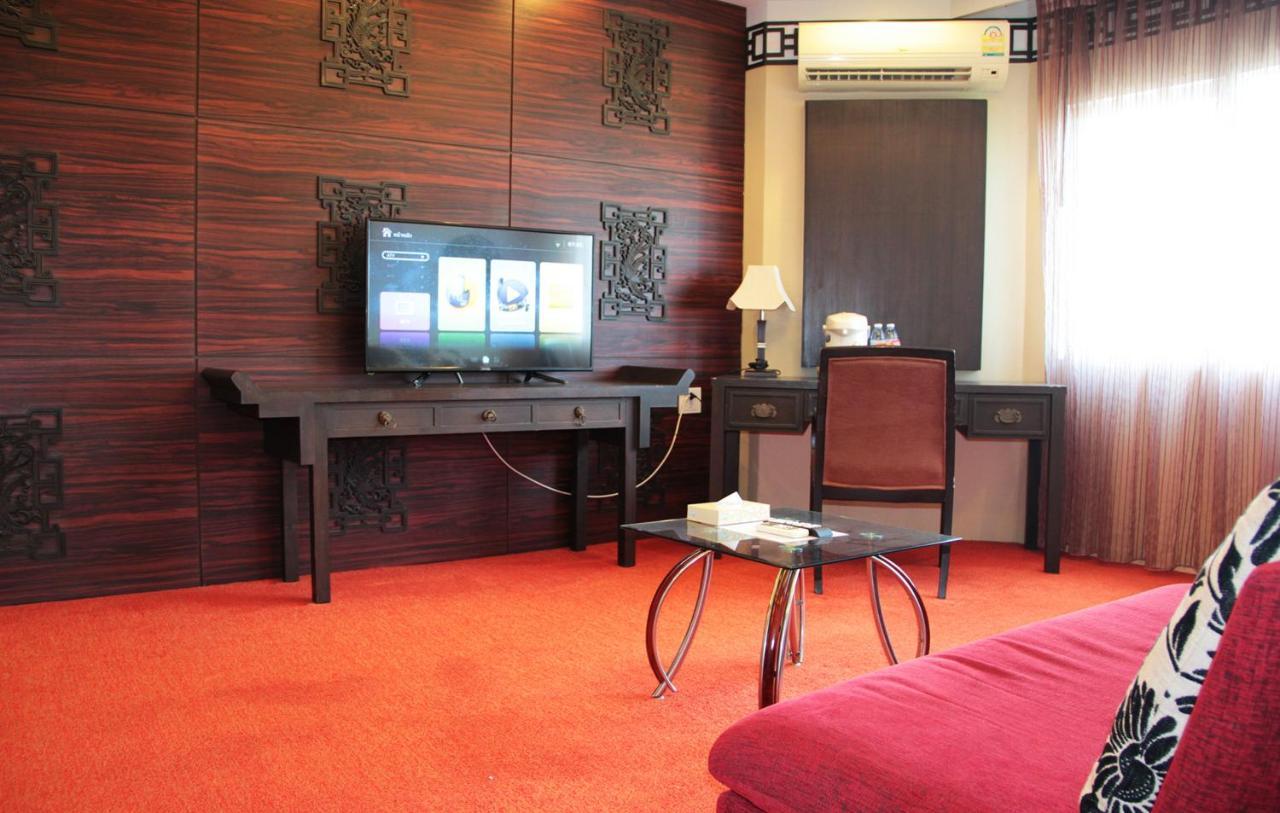 V Verve Service Apartment Hotel Чачоенгсао Екстериор снимка
