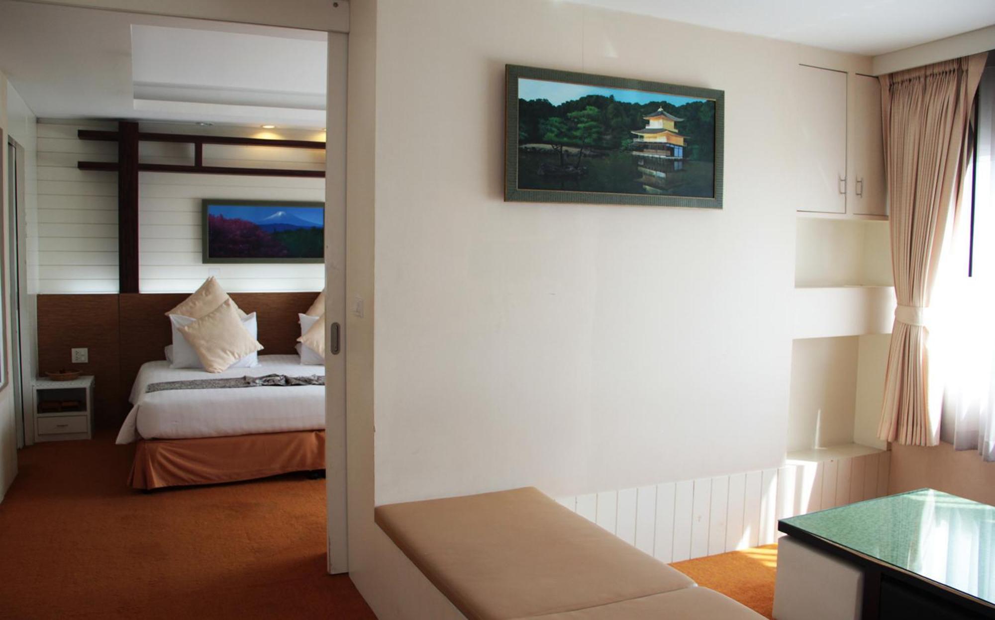 V Verve Service Apartment Hotel Чачоенгсао Стая снимка