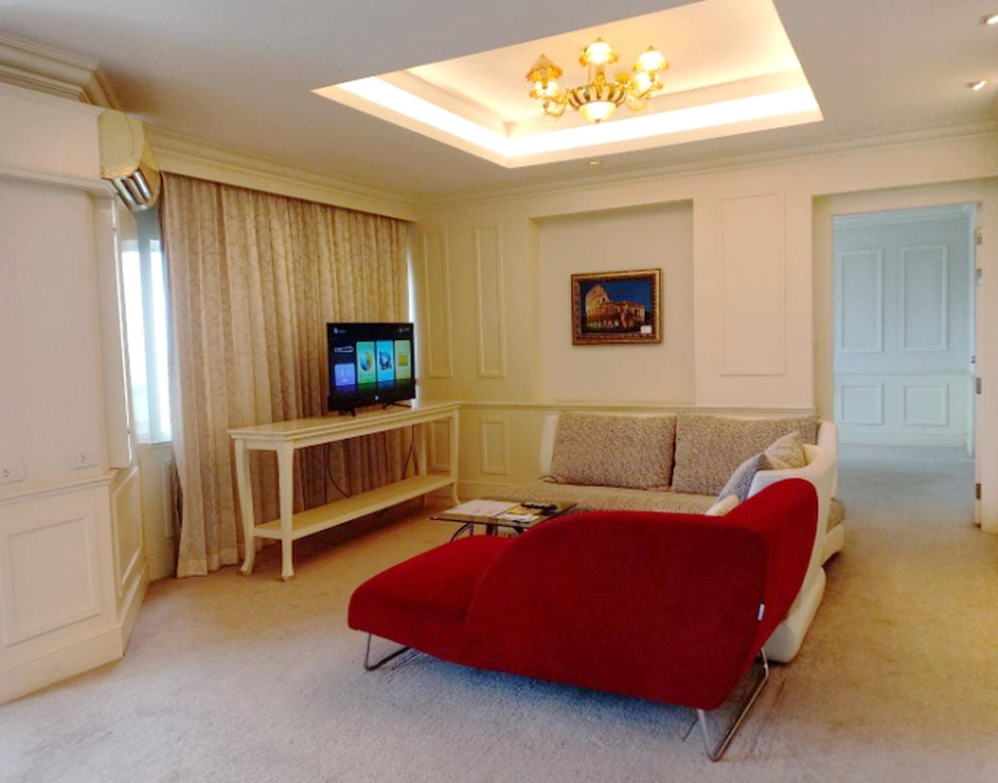 V Verve Service Apartment Hotel Чачоенгсао Стая снимка